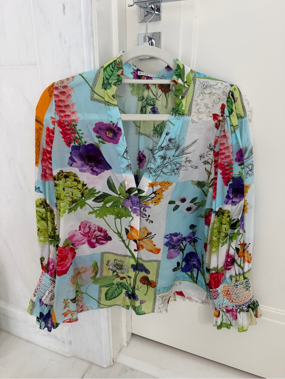 Alice + Olivia Ilan Multicolor Floral Blouse - Size Medium